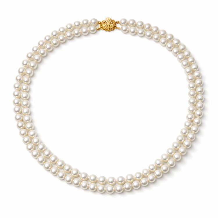 Collar doble de perla blanca 8 mm sobre fondo blanco