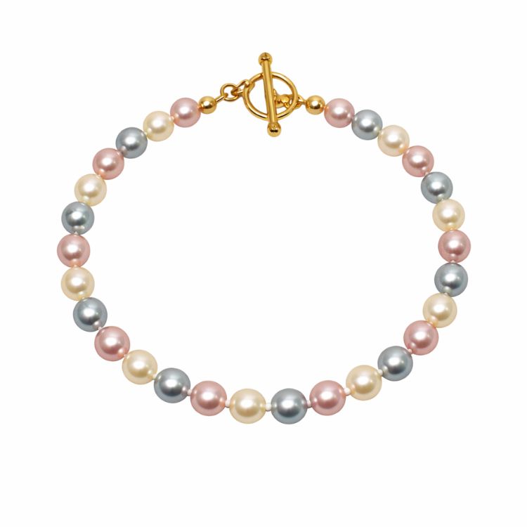 Pulsera de perlas tricolor pequeña sobre fondo blanco